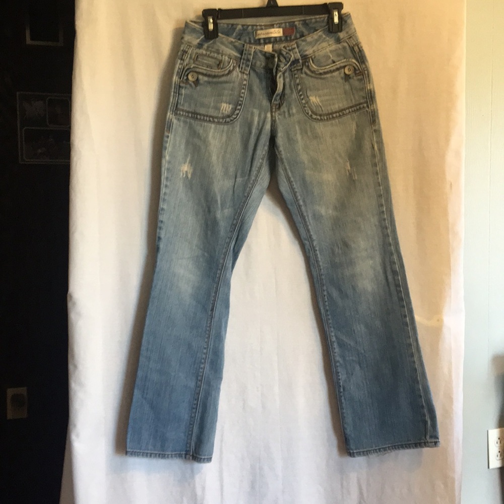 🌈Aeropostale Chelsea Boot Cut Size 3/4 Short